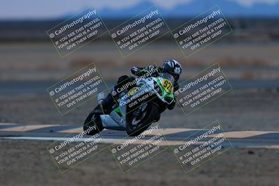 media/Jan-15-2022-CVMA (Sat) [[711e484971]]/Race 15 500 Supersport-350 Supersport/